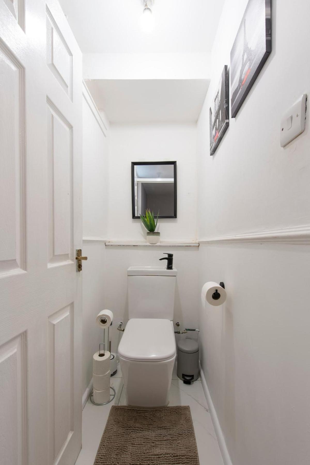 Lovely 2-Bed 20 Mins To Central לונדון מראה חיצוני תמונה