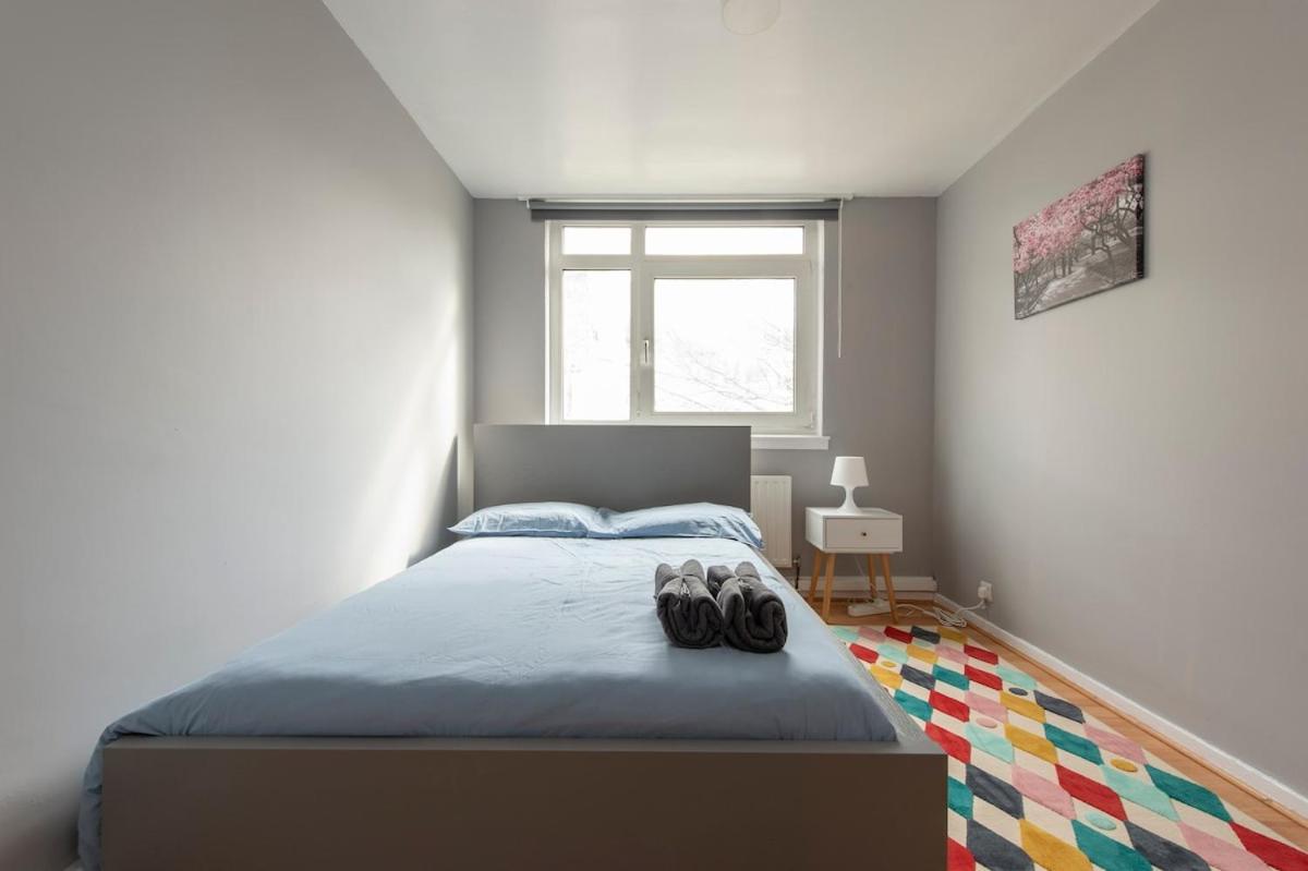 Lovely 2-Bed 20 Mins To Central לונדון מראה חיצוני תמונה