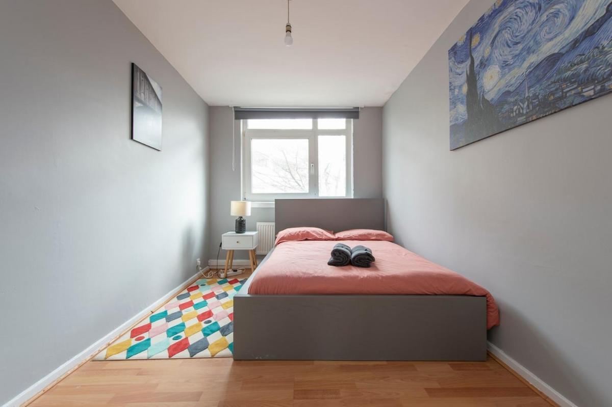 Lovely 2-Bed 20 Mins To Central לונדון מראה חיצוני תמונה